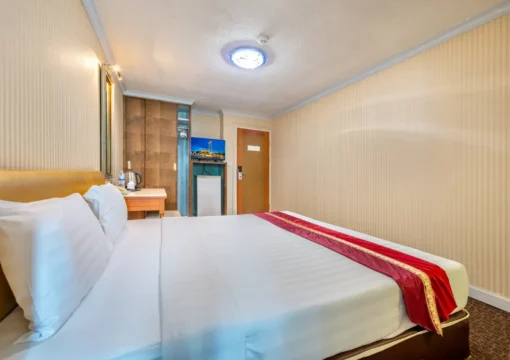 Deluxe Double or Twin Room