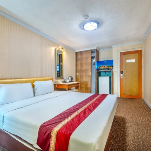 Deluxe Double or Twin Room