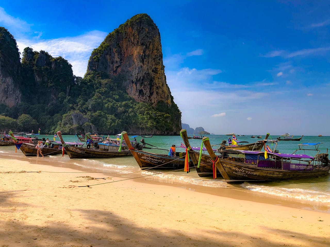 A Complete Guide to Exploring Thailand: From Beaches to Temples