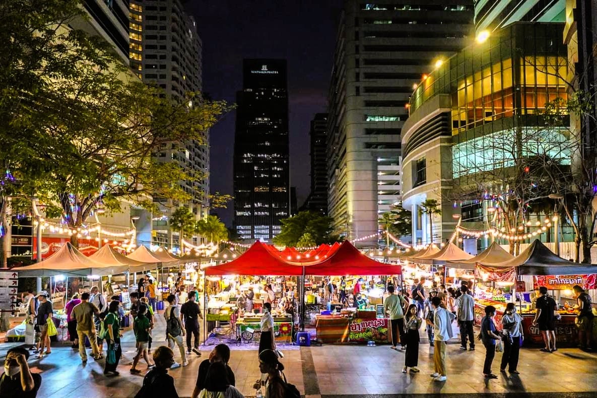 Asok Night Market: Street Food & Shopping After Dark