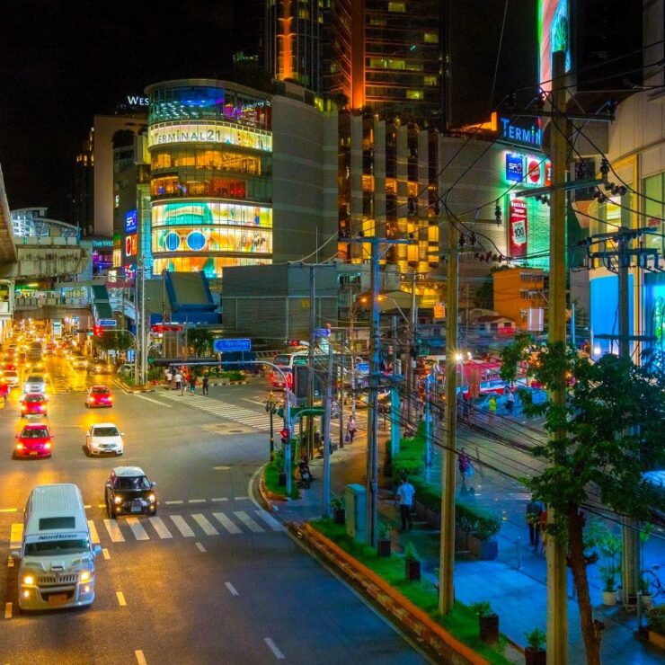 Sukhumvit’s Hidden Food Courts: Where Locals Eat